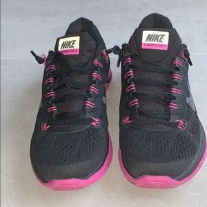 Nike Shoe in Excellent Condition, worn once!